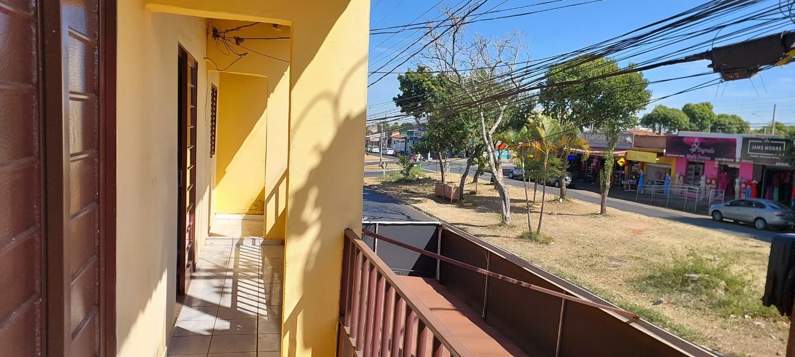 Garagem em Laranjeiras - Uberlândia
